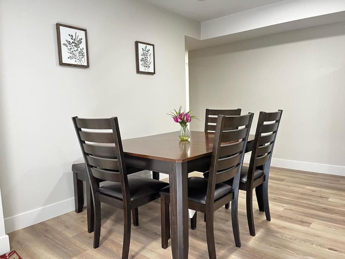 The Harmony Inn Spacious 2 Bdrms 2 Beds Basement Suite Surrey Eksteriør bilde