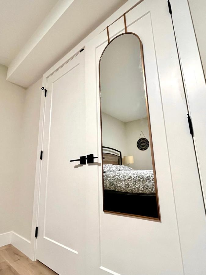 The Harmony Inn Spacious 2 Bdrms 2 Beds Basement Suite Surrey Eksteriør bilde